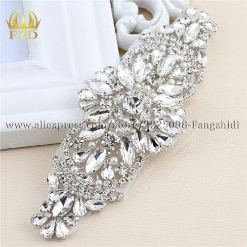 30pieces) Wholesale Handmade Hot Fix Sewing Beaded Bridal Sash Rhinestone Applique for Garments Wedding Dress