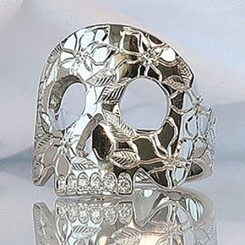 Fashion Zircon Carved Flower Skull Ring Mens and Womens Motorcycle Party Hip Hop Personality Jewelry Accessories Cocktail Ring