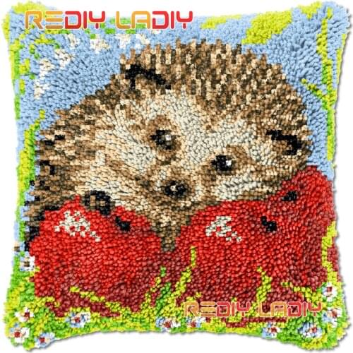 Latch Hook Cushion Cover Hedgehog with Apple Needlepoint Kits Chunky Acrylic Yarn Crocheting Pillow Case Arts & Crafts