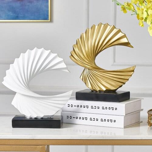 Modern Home Decoration Resin Abstract Ornaments Statues for Decoration Living Room Decoration Accessories Gold Home Decor