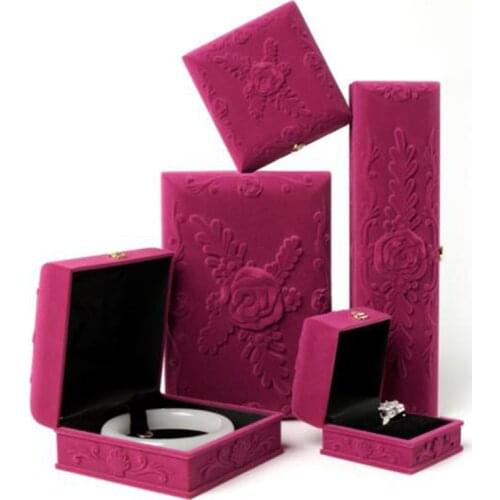 Embossed Jewelry Case For Pendant Necklace Ring Earrings Bracelet Gift Package Box Jewelrys Organizer Wedding Gift Boxes