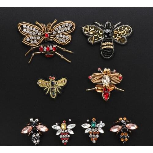 2Pcs 3D Rhinestone Sequin Patches Beaded Bee Badge Sew On Patch Crystal Applique Handmade Embroidery Apparel Sewing Accessories