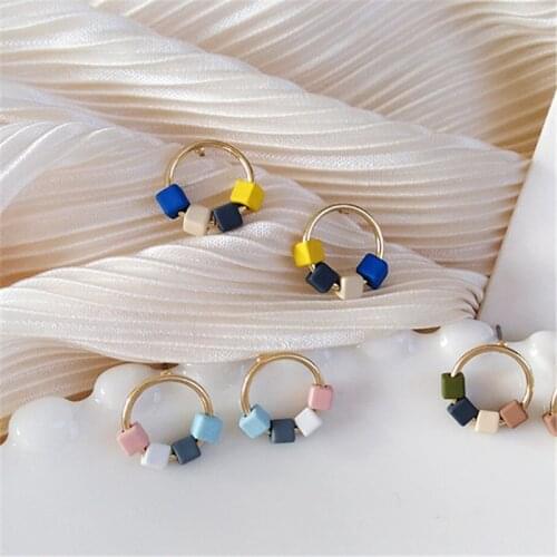 Color Earrings Creative Geometric Circular Earrings Ms Exquisite Fashion Earrings New Earrings a Birthday Present Girl Women