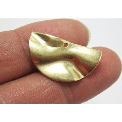 Brass half round charms 25x14x1mm Wavy brass earrings Half moon dangle earrings components -10pcs R982