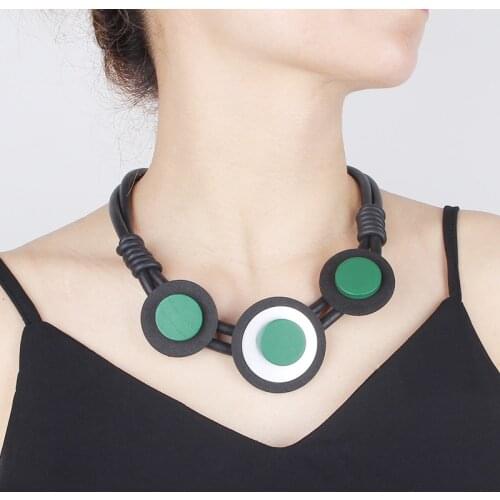 YD&YDBZ Summer Gothic Style Rubber Necklace Ladies Wood Round Pendant Jewelry Set Ethnic Costume Accessories Mom Gift