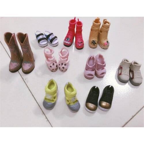 1Pair Fashion Boots Colorful High Heels Shoes Boots Cute DIY Clothes For Doll Accessories Gifts Random Color and Styles