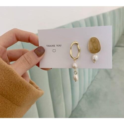 2021 New Vintage Baroque Asymmetrical Pearl Dangle Drop Earrings Gold Color Earclip Clip On Earring No Piercing Women Jewelry