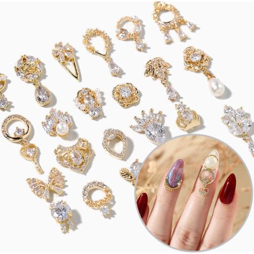 High end luxury one piece Pendant Chain 3D alloy butterfly nail art zircon pearl metal nail DIY accessories