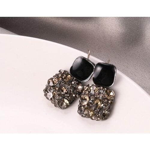 Black square glass stud female S925 needle retro palace style earrings simple and versatile earrings