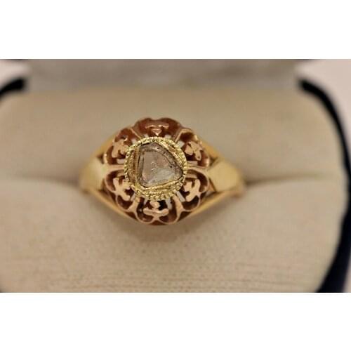 ANTIQUE VICTORIAN 18K GOLD NATURAL ROSE CUT DIAMOND DECORATED SOLITAIRE RING