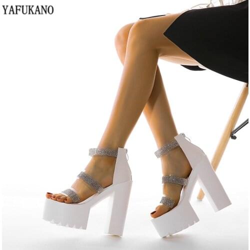 Transparent PVC Chunky Heel Women Sandals Luxurious Crystal Nightclub Show Banquet High Heels Platform Roman Sandals Size 33 41