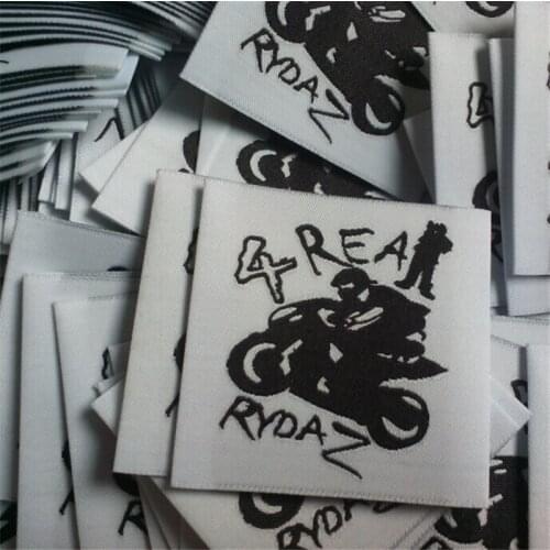 1000pcs , 5 * 5 cm Custom clothing logo white damask polyester cloth woven label jacket tags End fold