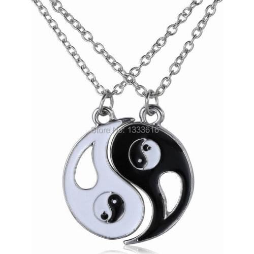 2PC/Set Yin Yang Diagram Lovers' Geometric Pendant Necklace Trendy Vintage Popular Style.Wear Comfortable White and Black