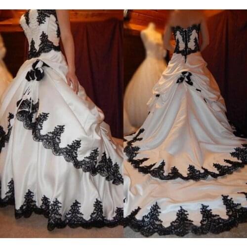 Black and White Wedding Dresses 2020 Gothic Lace Applique Tiered Bridal Dress Long Train Lace Up Satin Halloween Bridal 1920s