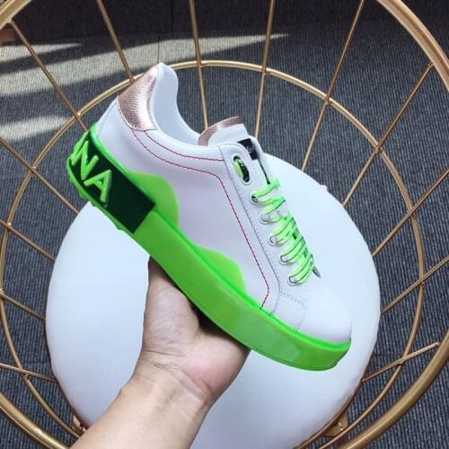 New 2021 Mens and womens sports running shoes Man Brand Couples Casual fashion Comfortable long run Anti-slip and wear-resist