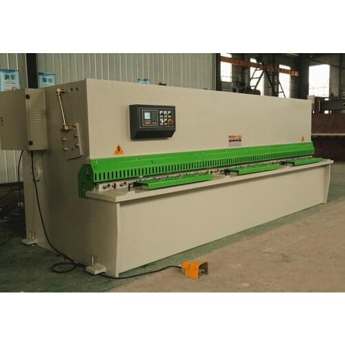 CNC Hydraulic Shearing Machine with E21S Controller of Model QC11K-6X3200MM