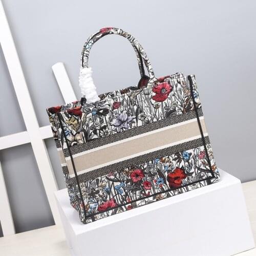 2021 New Fashion Luxury Brand Tote New High Quality Embroidery Designer Large-apacity Canvas Handbag Womens Shopping Bag Free