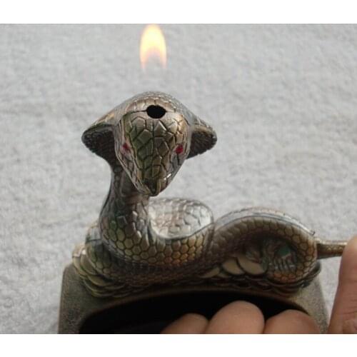 Cobra Desktop Ashtray with Lighter Smoking Accessories Regalos Para Hombre Originales Gadgets Briquets Et Accessoires Fumeurs