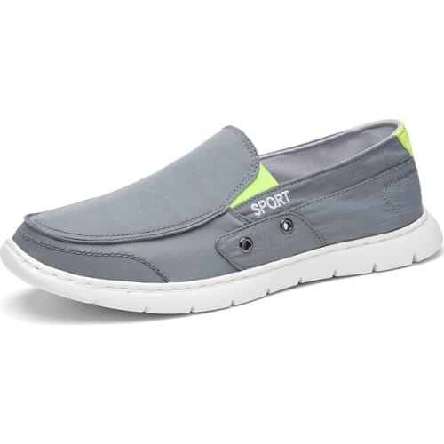 2021 Summer Canvas Shoes Men Ultralight Breathable Casual Men Shoes High quality Comfortable Loafers Lazy Driving Shoes