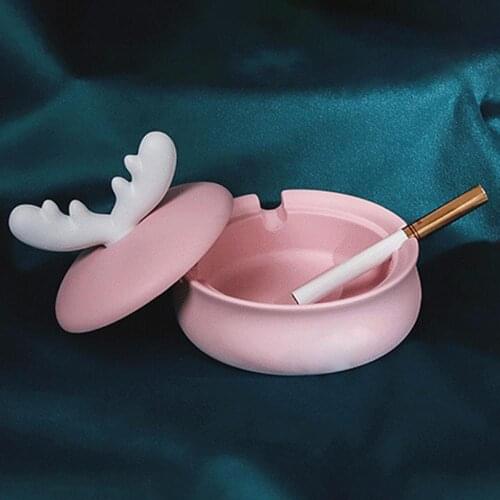 Antler Design Ashtray Round Resin Ashtray Holder high temperature-resistant Cigarettes Ash Storage Box with Lid for daily use
