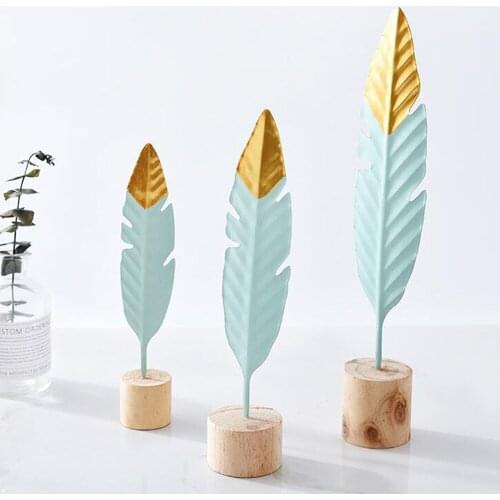 Iron Feather Craft Ornaments With Wooden Base Bedroom Living room Home Decor Accessories Desktop Craft Best Gift