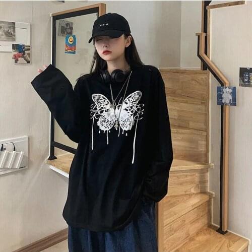 2020 New Dark Butterfly Print Korean Autumn Long-Sleeved T-Shirt Female Student BF Loose Wild Top Ins Tide Dropshipping Tops