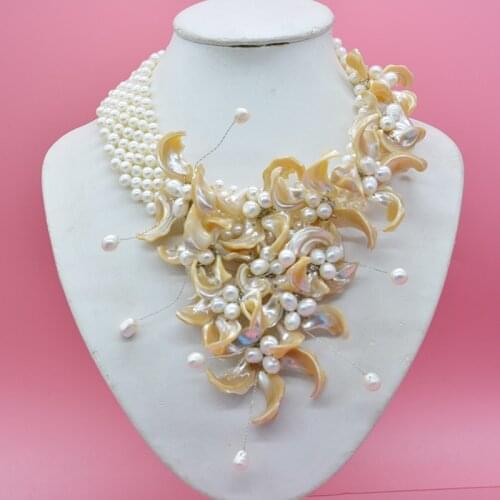 2019-5-20-0748# Fashion Pearl Shell Wrap Flower Necklace, African Wedding Jewelry 19"