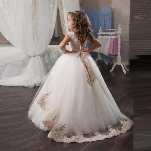 Champagne Flower Girl Dresses with Sash Lace Appliques Custom Made Ball Gown First Communion Dresses for Girls Elegant Hot Sale