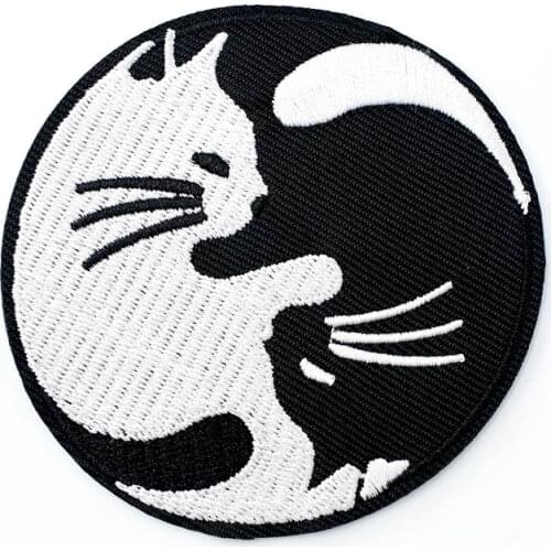 CAT Size:7.5x7.6cm Cloth Iron On Patch Badge Embroidered Badges Abstract Kids Patches For Clothes Stickers 0062