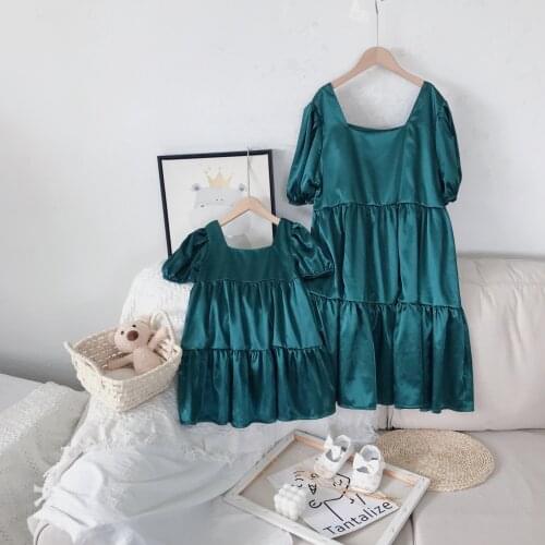 Parent-child Dress 2021 Summer Fashion Girl Temperament Green Bubble Sleeve Princess Mother And Daughter Dresses