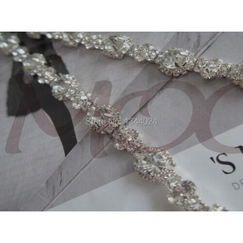 Hot Sale 1 Yards 1.5cm Width 888 Crystal Rhinestone Neckline Trimming for Wedding Dress