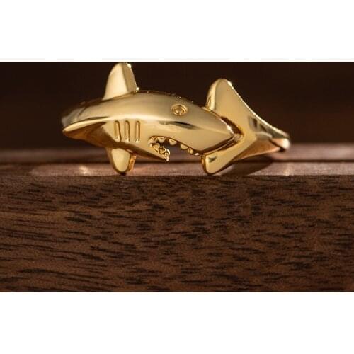 Personality Exaggeration Design Shark Ring 2021 Japanese Punk Men Women Rose Gilded Ring Fashion Men Women Street Party Jewelry