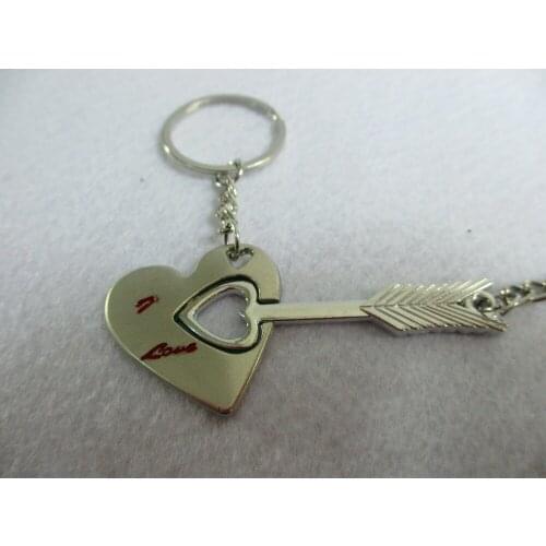1PCS High quality metal cheap fashion modish ornament arrow through a heart Cupids arrow couple key chains key ring B010