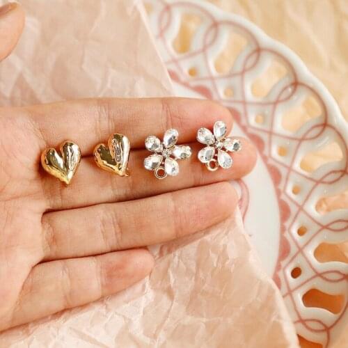 Fat tuk-tuk love with flashy little floral strap pendant studs retro cute earrings DIY jewelry material accessories