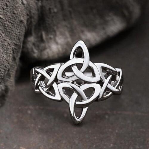 Vintage Triquetra Symbol Trinity Knot Ring Men Stainless Steel Viking Celtic Knot Rings Womens Irish Ring Retro Amulet Jewelry