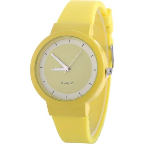 2 pcs Fashion Sports Women Quartz Wristwatches Silicone Waterproof Watches Clock for Lover Yellow Mens Watches relogio feminino