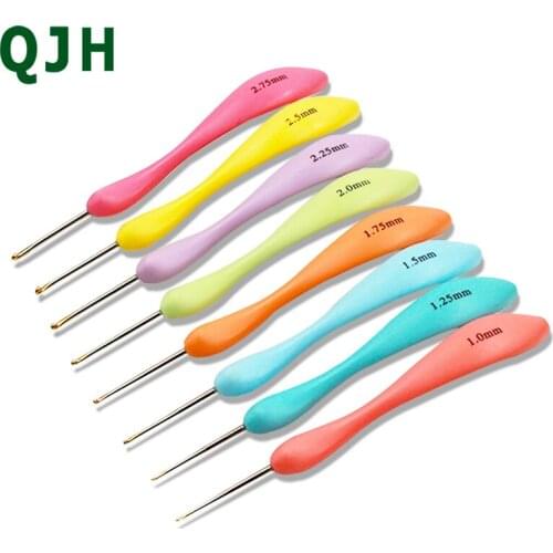 1.0-2.75mm 8pcs Crochet Hook Set Steel Ergonomic Crochet Needles with Colorful Soft Rubber Grip Cushioned Handles Needles