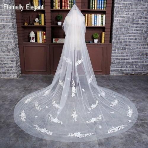 2016 White/Ivory Appliqued Mantilla Cathedral Wedding Veil Bridal Veil Long With Comb Wedding Accessories MD3004
