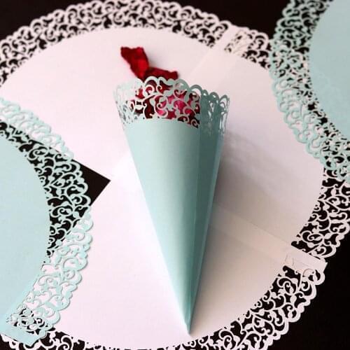 New Arrival 50pcs/set Lace Flowers Paper Petal Cones Candy Holder White Blue Wedding Confetti Paper Cup Party Accessories
