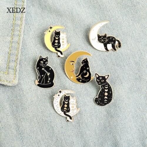 XEDZ Cartoon Black And Chite Couple Cat Enamel Brooch Fashion Black Moon Cat Cute Animal Badge Jewelry Gifts For Friends
