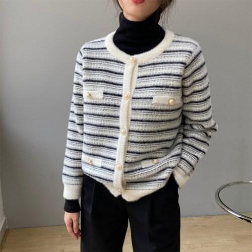 Autumn and winter womens casual striped round neck long-sleeved pocket cardigan sweater