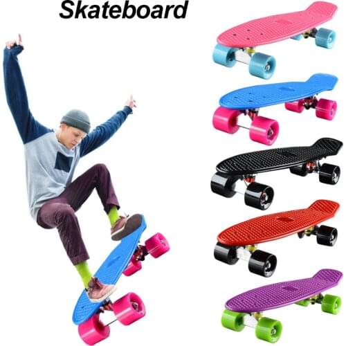 22 Inch Professional High Quality Skateboard With 4 Wheels Easy To Turn Smooth To Move Skateboard For Kids Teens Adults