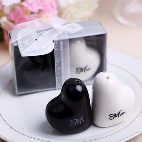 200 Sets=400 pieces Heart Shaped Ceramic Mr. and Mrs. Salt and Pepper Shaker Set Wedding Party Favor Favours And GiftsZA1226