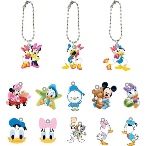 Disney Donald Duck And Daisy Fashion Model Keychain Cartoon Acrylic Keychain Boys And Girls Fashion Resin Decoration