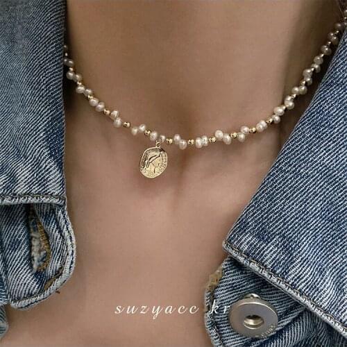 Korean European and American Style Embossed Natural Pearl Necklace Clavicle Chain Light Luxury Minority Design Sense Necklace