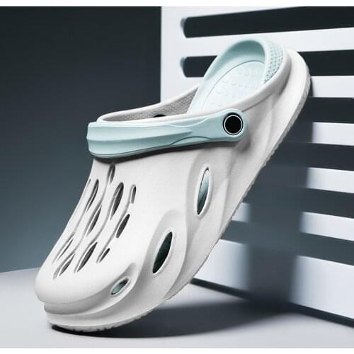 2021 Fashion Men Slipper Outdoor Sports Shoes Beach Sandals Garden Footwear Comfortable Light Weight EVA Slippers Color Clogs