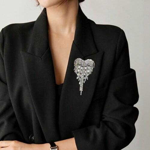 Luxury Shining Rhinestone Heart Tassel Brooch Pin Elegant Fashion Wedding Party Brooches Suit Coat Jewelry Accessory For Women