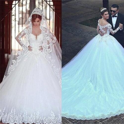 2020 Long Sleeves Middle East Ball Gown Wedding Dress Lace Appliques Beading Bridal Gowns Garden Chapel Train Vintage
