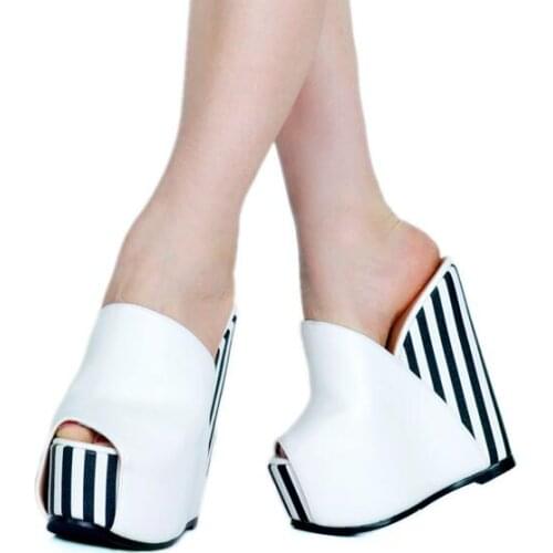 Drop Shipping Brand Woman Cheap Pu High Quality White Gingham 15 cm Wedge Heels 45 mm Platform Slip On Peep Toe Slippers Sandals