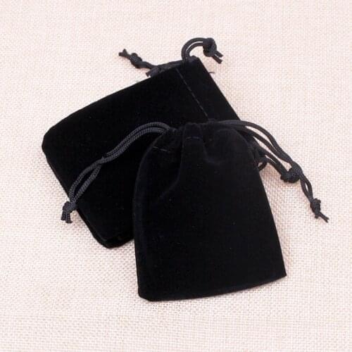 100pcs/lot Mini Black Velvet Bags 7*9cm Pretty Pouches Jewelry Packing Bags Christmas/Candy Gift Bags Free Shipping